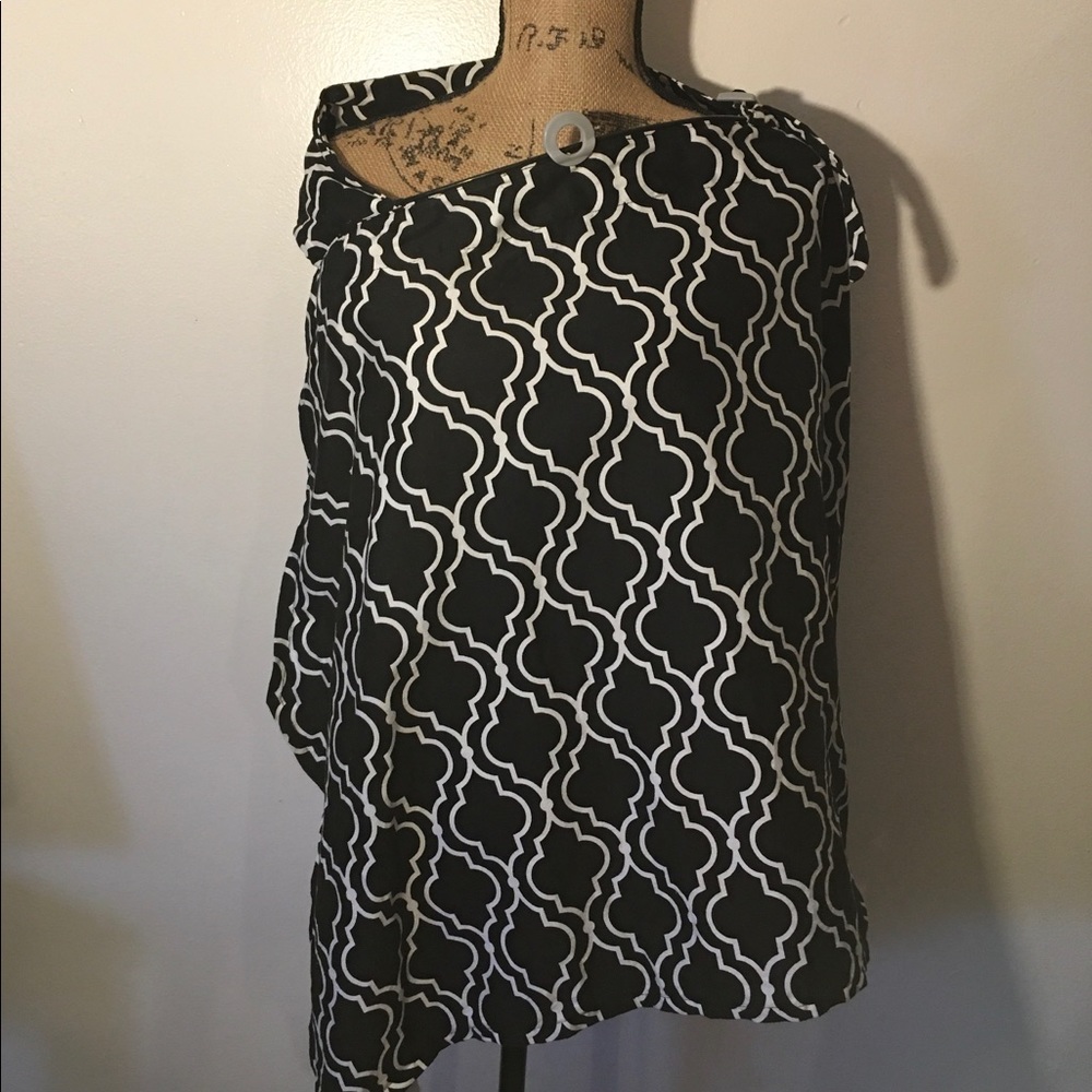Boppy Nursing Cover Black White